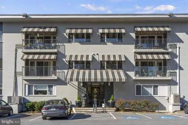 Main picture of 6301 N Charles St