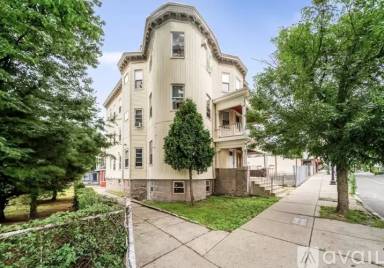 Main picture of 1519 Blue Hill Ave