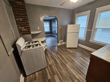 Main picture of 444 E 156th St