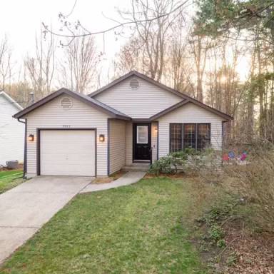 Main picture of 3383 Hollywood Dr