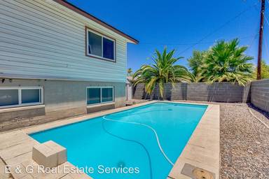 Main picture of 433 E Wesleyan Dr