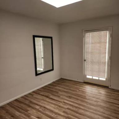 Main picture of 8401 Darby Ave
