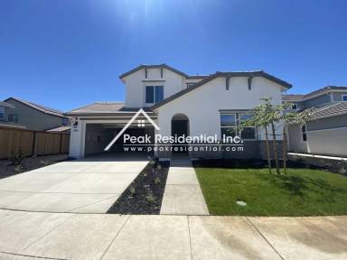 Main picture of 8200 Triplefin Way