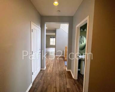 Main picture of 6418 41st St E