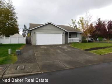 Main picture of 606 Blair Ct NE
