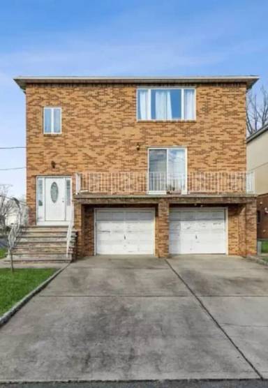 Main picture of 522 Washington Ave