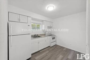 Main picture of 2655 Consaul St