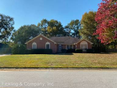 Main picture of 304 Doublegate Dr