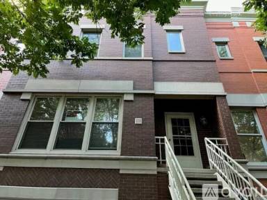Main picture of 1314 W Fillmore St