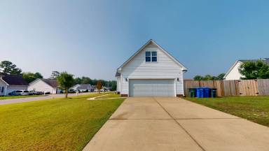 Main picture of 2438 Larwood Dr