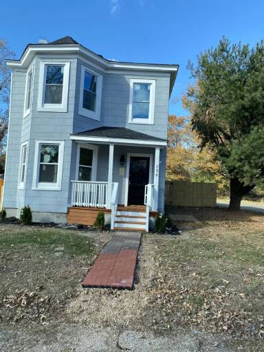 Main picture of 238 N Kalmia Ave