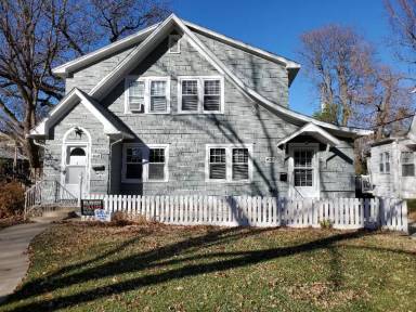 Main picture of 4118 E Lewis St