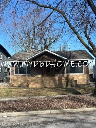 Main picture of 2138 Edgehill Ave