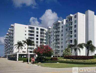 Main picture of Patrician of Palm Beach