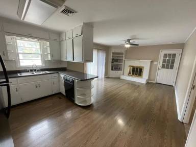 Main picture of 4640 Robindale Dr