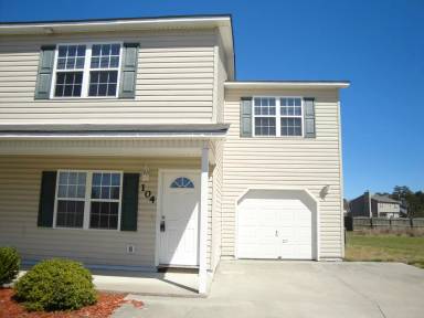 Main picture of 103 E Coopers Ct