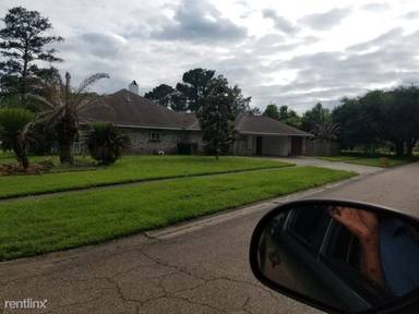 Main picture of 2828 Saratoga Dr