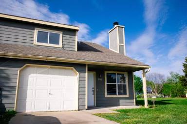 Main picture of 3906 Overland Cir