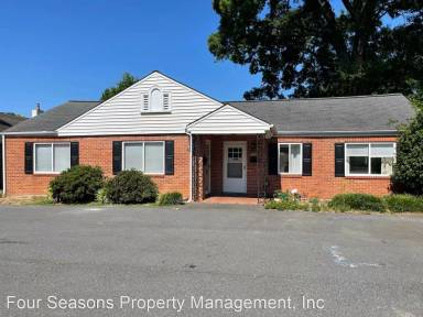 Main picture of 1300 S Kings Dr