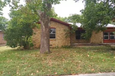 Main picture of 414 Nauert St