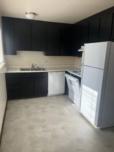 Main picture of 4798 River St