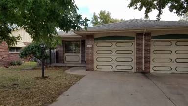 Main picture of 1230 N Edwards Ave
