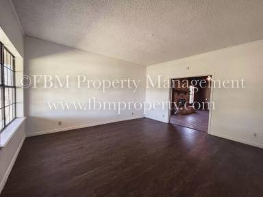 Main picture of 8215 SE County Road 1020