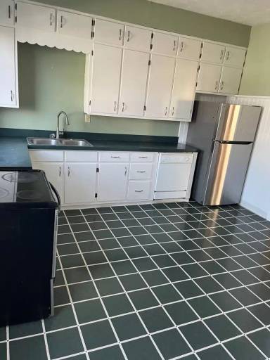 Main picture of 812 Grand Ct