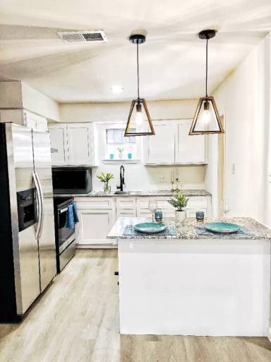 Main picture of 5237 Flamingo Rd