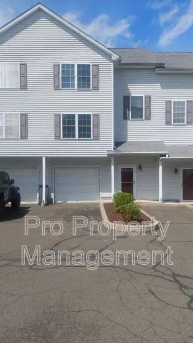 Main picture of 11 Mannions Ln