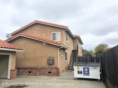 Main picture of 37040 Mulberry St
