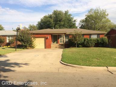 Main picture of 6017 NW 55th St