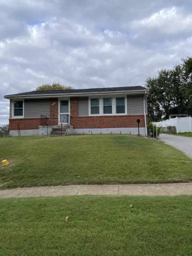 Main picture of 421 N Hammonds Ferry Rd
