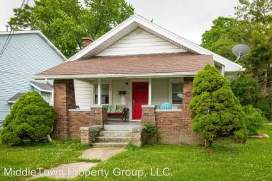 Main picture of 1405 W Jackson St