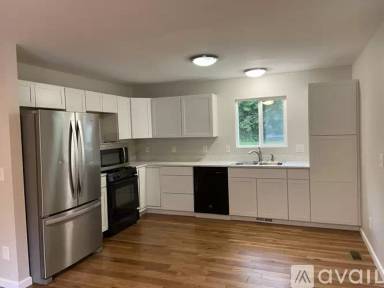 Main picture of 793 Robertson Dr