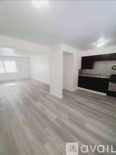 Main picture of 7057 S Harper Ave