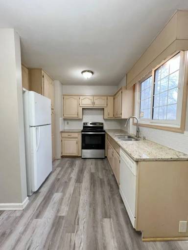 Main picture of 7715 W 96th Ter