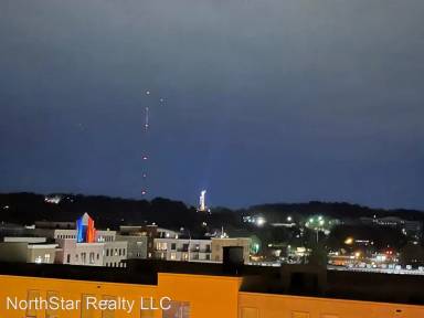 Main picture of 100 Hallman Hl E