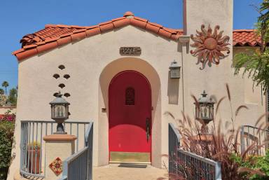 Main picture of 1267 Justin Ave