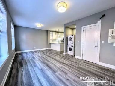 Main picture of 3933 N Janssen Ave