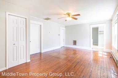 Main picture of 1012 W Marsh St