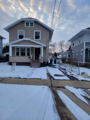 Main picture of 821 Talma St