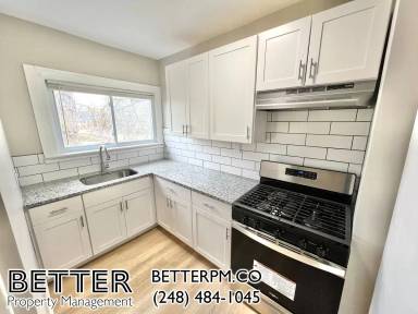 Main picture of 104 Henderson St