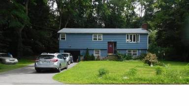 Main picture of 199 Oak St