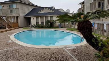 Main picture of Walnut Hill Condominiums