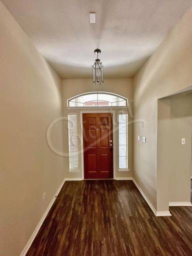 Main picture of 6706 Indian Hawthorne Dr