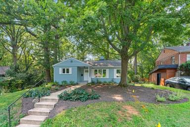 Main picture of 109 Devon Ct