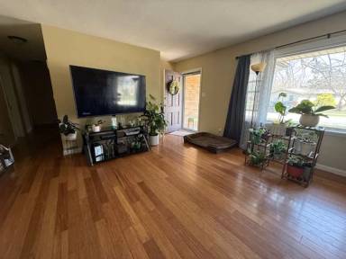 Main picture of 1721 Robert Dr