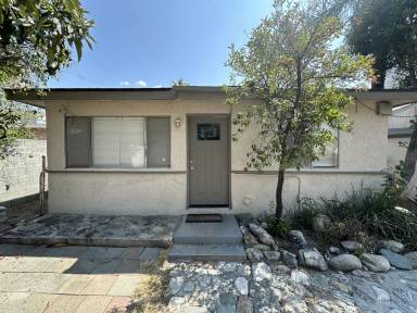 Main picture of 2501 Electric Ave