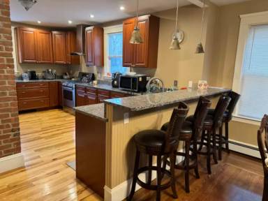 Main picture of 383 Morris Ave